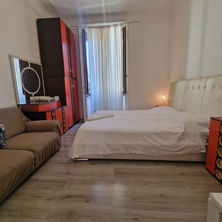 House In The City Center-Casa Nel Centro Della Citta Apartment Milan Luaran gambar